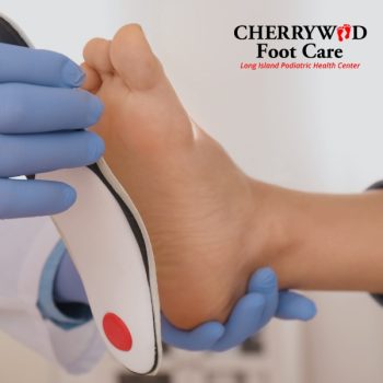 foot pain doctor in nassau county cherrywood 3